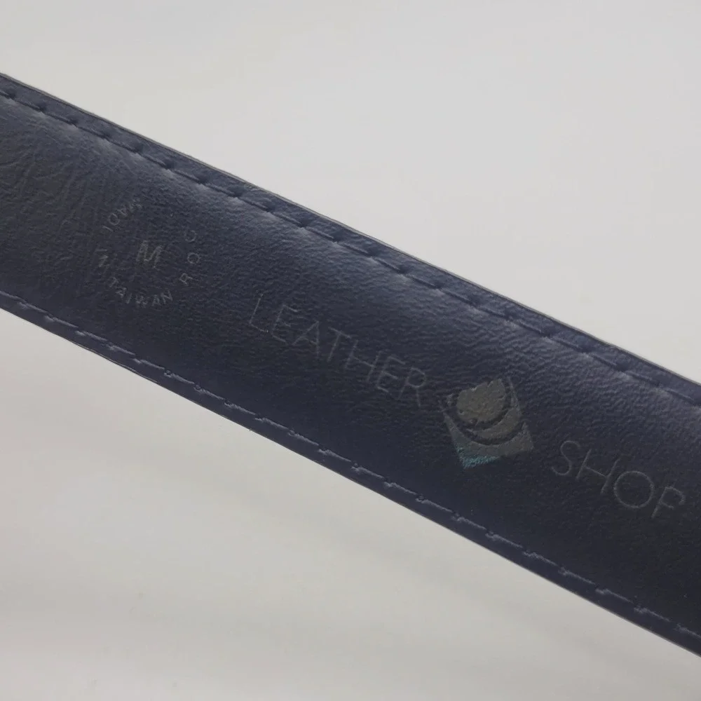 Leather Shop shows scale